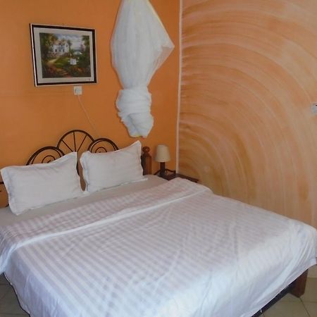 Angaza Guest House ไนโรบี ภายนอก รูปภาพ